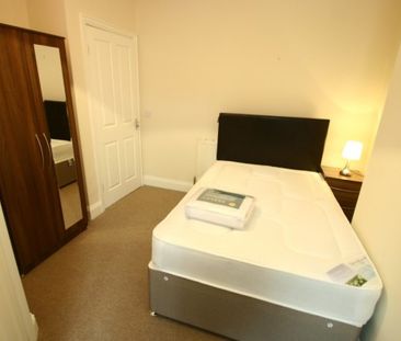 4 Bed - **bills And Cleaning Included** - Grosvenor Street, Sunderland - Photo 5