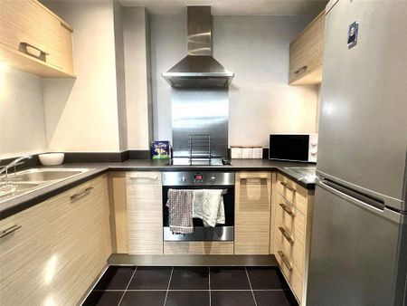 1 bedroom apartment to rent - Photo 4