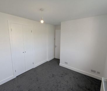 3 bedroom detached house to rent - Photo 4
