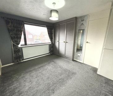 3 bedroom detached house to rent - Photo 5