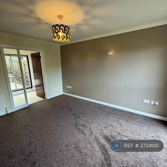 2 bedroom semi-detached house to rent - Photo 1