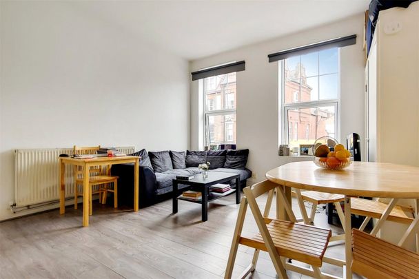 Gleneldon Mews, Streatham, SW16, London - Photo 1