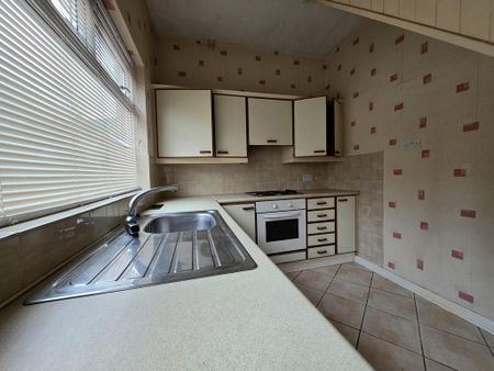 2 bedroom terraced house to rent - Photo 4
