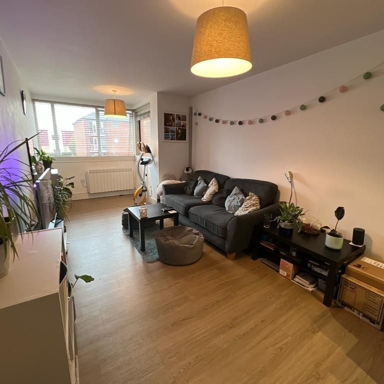 1 bedroom apartment to rent - Photo 1