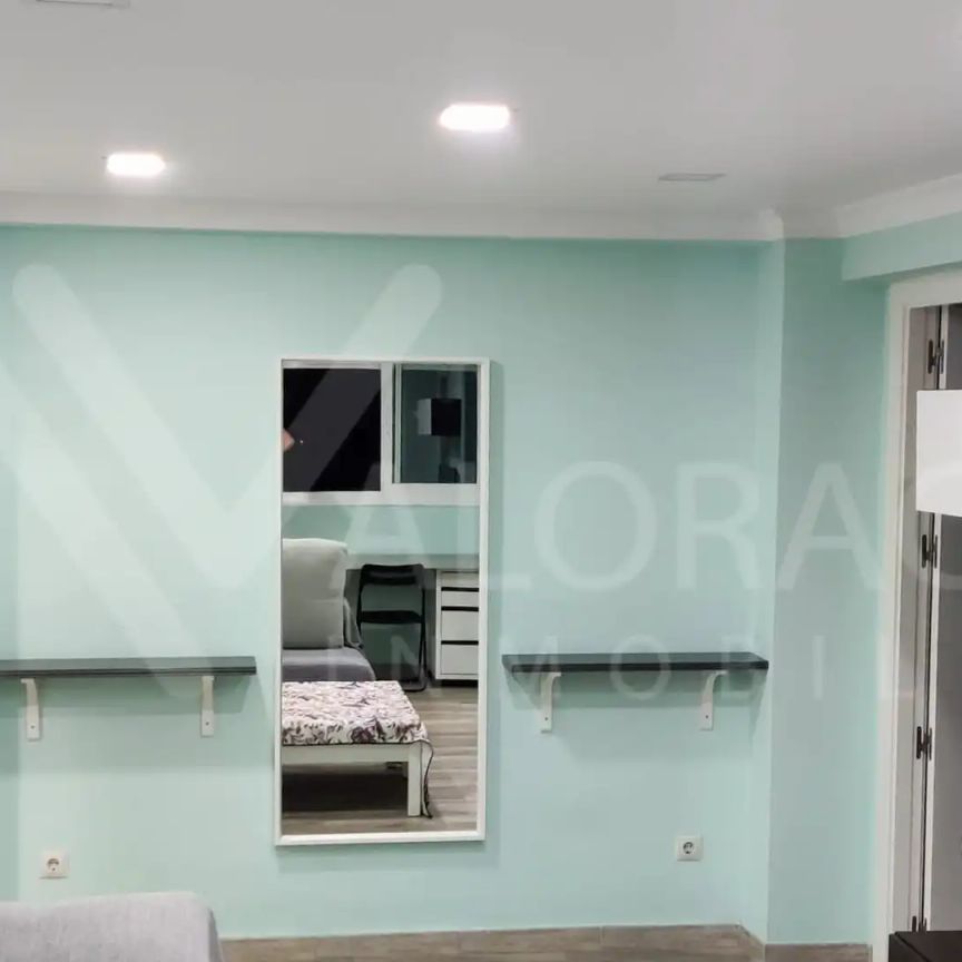 Piso de alquiler en Calle Héroe de Sostoa, 114, Parque Ayala - Jardín de la Abadía - Huelín - Foto 1