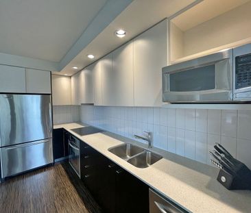 313-750 West 12th Avenue, Vancouver - Photo 1