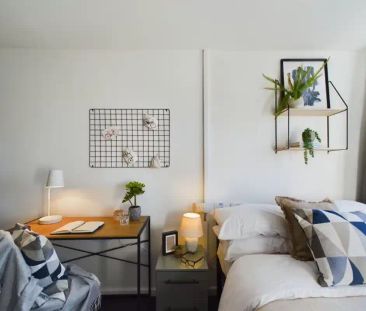 6 Bedroom House - Photo 4