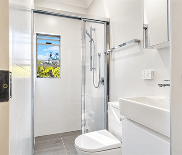 Bright One Bedroom Flat – Prime Morisset Location - Photo 3