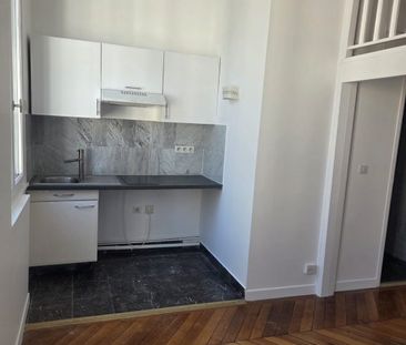 STUDIO A LOUER - PARIS 8EME ARRONDISSEMENT - 18.5 m - 999 € - Photo 1