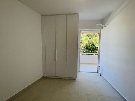 Διαμέρισμα για ενοικίαση Σαρωνίδα - Photo 3