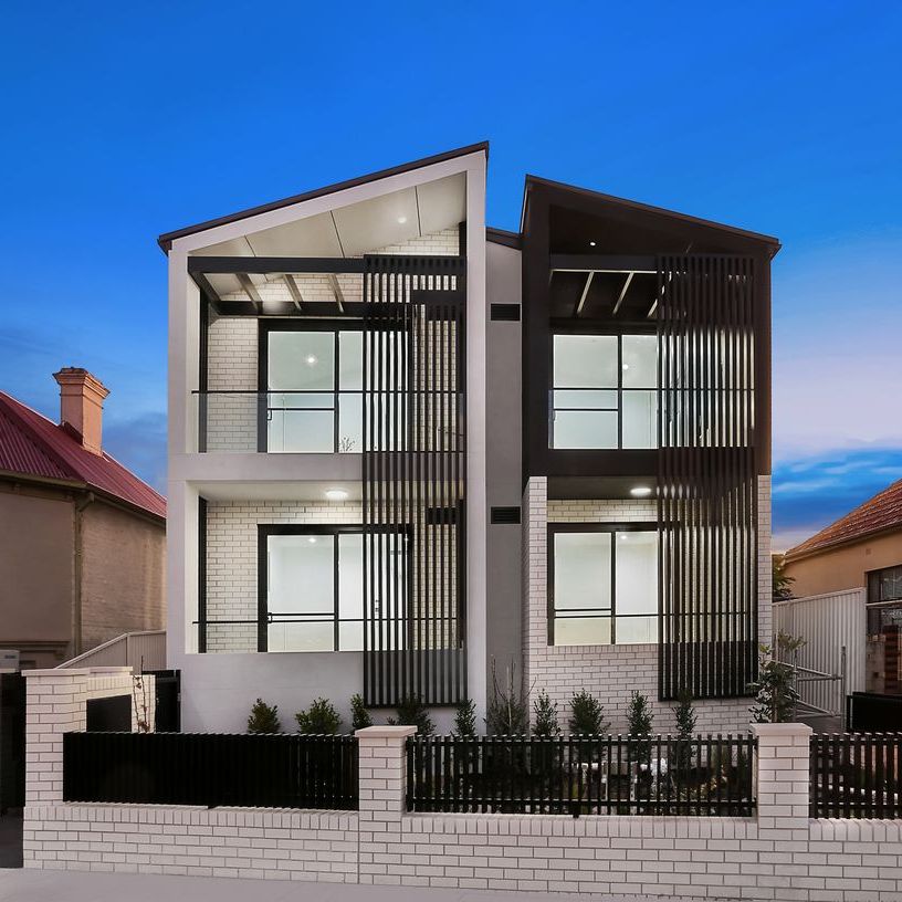 Ground Floor - As new studio in a small boutique complex - Photo 1