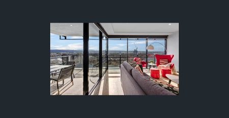 Unique Opportunity, Holiday apartment, 2-bed 1-bath Circle on Cavill, fixed-term lease of 6-8 months. - Photo 3