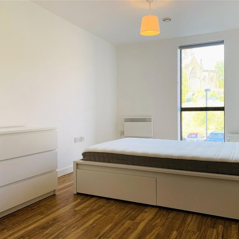 1 bedroom flat to rent - Photo 1