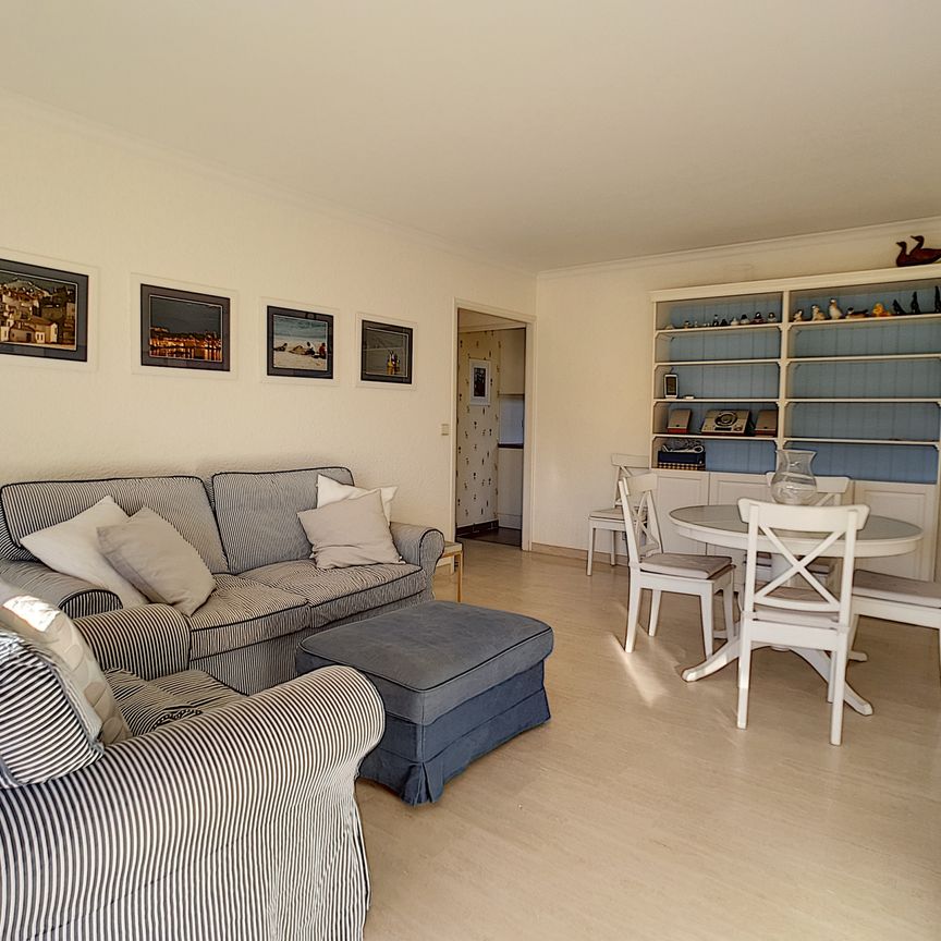 Location Appartement 2 pièces 49m² JUAN LES PINS 06160 - Photo 1