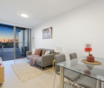 Modern Apartment in Sought after Innaloo location! HOME OPEN TUESDA... - Photo 2