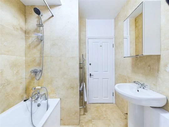 Kenley Road, St Margarets, TW1, Twickenham - Photo 1