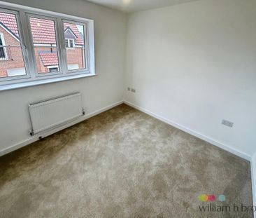 2 bedroom semi-detached house to rent - Photo 2