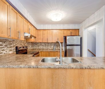 For Lease - 4055 Forest Run Avenue Unit# 12, Burlington, Ontario - Photo 2