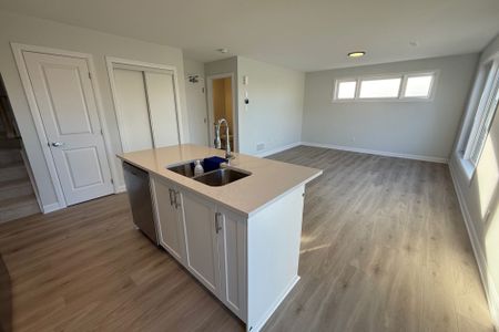 For Lease - 701 Glenroy Gilbert Drive Unit# #11, Barrhaven, Ontario - Photo 5