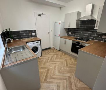 5 bedroom house to rent - Photo 3