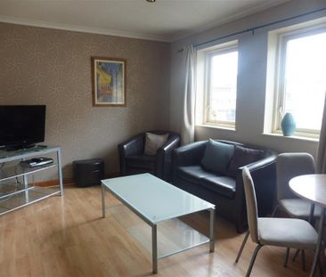 Ferrara Square - Photo 1