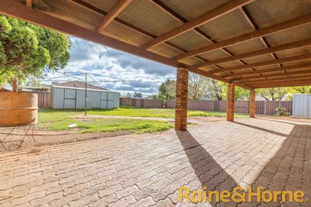 25 Lawson Street, Dubbo, NSW 2830 - Photo 2