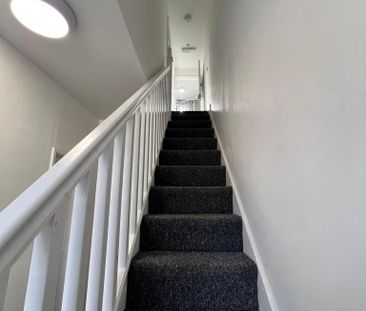 6 bedroom semi-detached house to rent - Photo 1