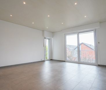 Schöne ca. 66m² große 2-Zimmer-Wohnung mit Balkon, Einbauküche und ... - Photo 1