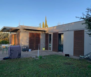 Location Maison 6 pièces 179m² FRANCHEVILLE 69340 - Photo 2