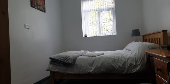 Room in a Shared House, Garrison Lane, B9 - Photo 2