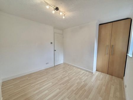 1 bedroom end of terrace house to rent - Photo 3