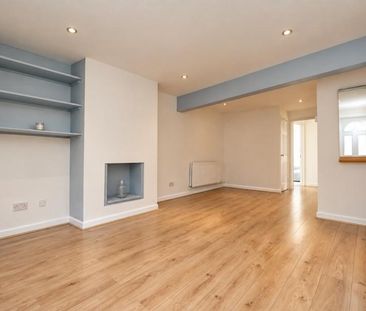 2 bedroom cottage to rent - Photo 2