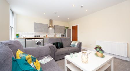 25b St Michael’s Road, Headingley, Leeds, LS6 3BG - Photo 2