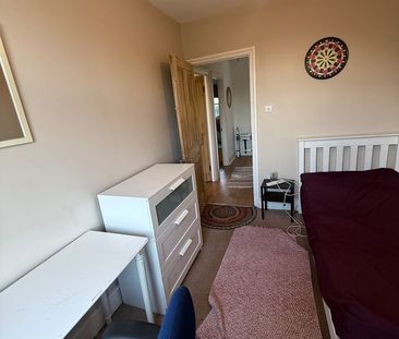 Room in a Shared House, Glenton Road, SE13 - Photo 2