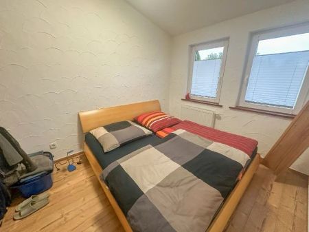 Nur für 1 Person! Schnuckeliger Bungalow in ruhiger Lage mit Garten - ca. 10 Min. bis A3! - Photo 3