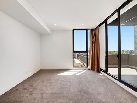 ONE BEDROOM APARTMENT IN THE HEART OF ROSEBERY! - Photo 4