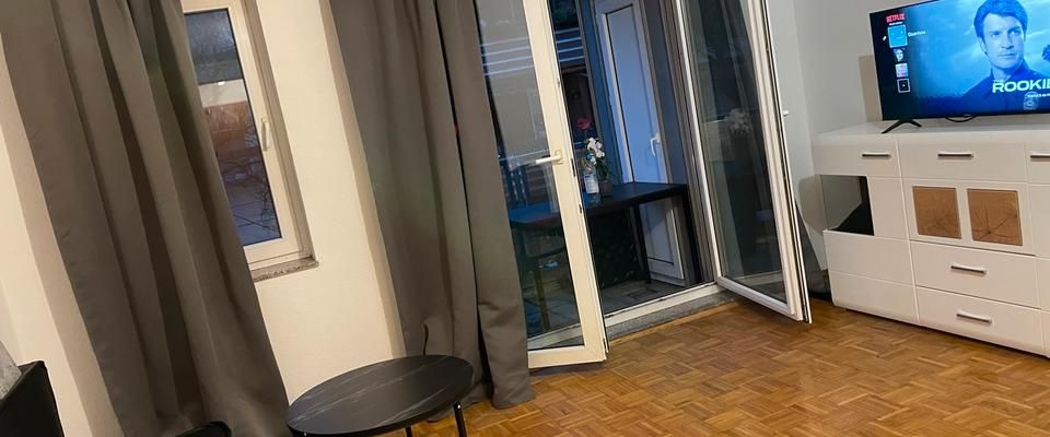 WOHNUNG MÖBILIERT 5min Gehweg zu Uni Essen und Einkaufszentrum - Foto 1