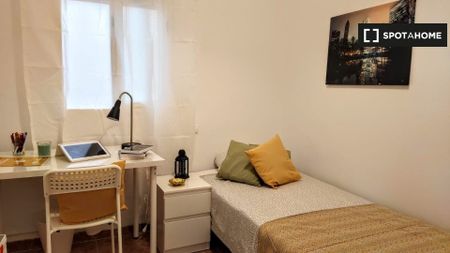 valencia, Valencian Community 46006 - Photo 4