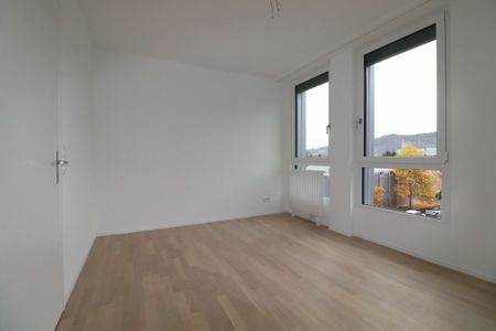 Nähe Dorfzentrum Reinach - moderne 3.5-Zimmer-Wohnung im 1.OG - Photo 2