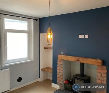 3 bedroom terraced house to rent - Photo 1