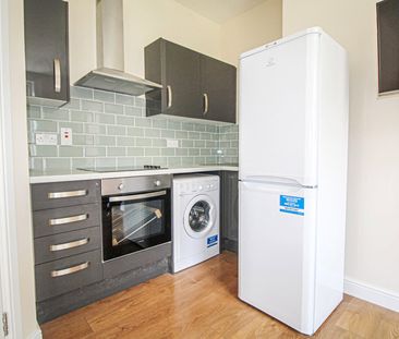 Apt 9, 47-49 East Parade - Photo 2