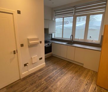 Studio to rent - Photo 3