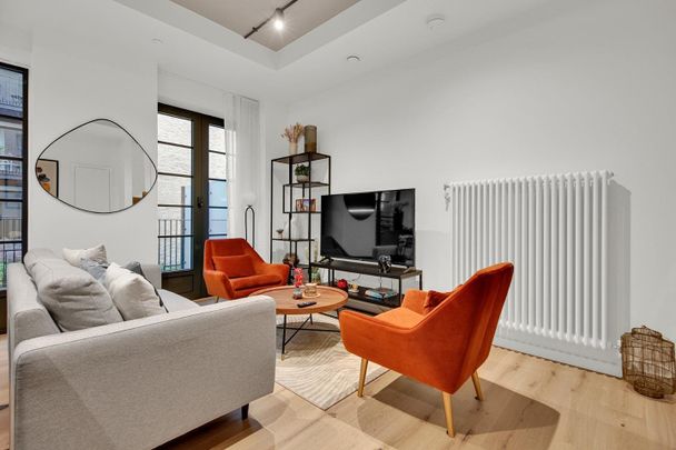 2 Bed Flat, Douglass Tower, E14 - Photo 1