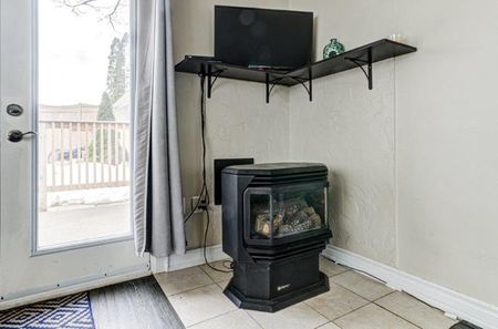 For Lease - 1239 Mosley Street Unit# #1241, Wasaga Beach, Ontario - Photo 2