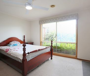 Large Family Home in a Quiet Court Location - Photo 5