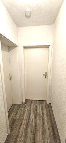 Schöne 3-Zimmer-Wohnung mit Tageslichtbad im Erdgeschoss! - Photo 4