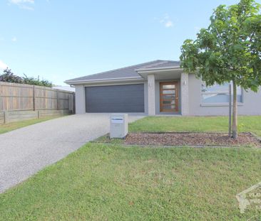 For Rent – Modern 4-Bedroom Family Home in the Heart of Plainland - Photo 4