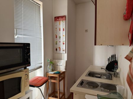 Gemütliche Garçonnière in Traun Nähe Bahnhof: Balkon, Fußbodenheizung & Gartenidylle! - Photo 5