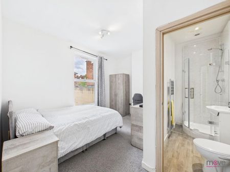 1 bedroom in a house share to rent - Photo 3