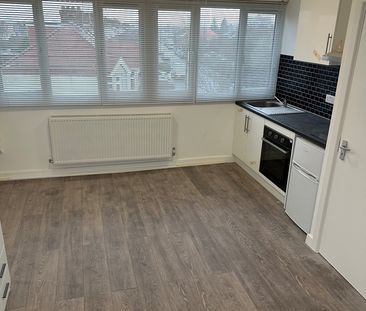 Room in a Shared House, Barley Lane, IG3 - Photo 6